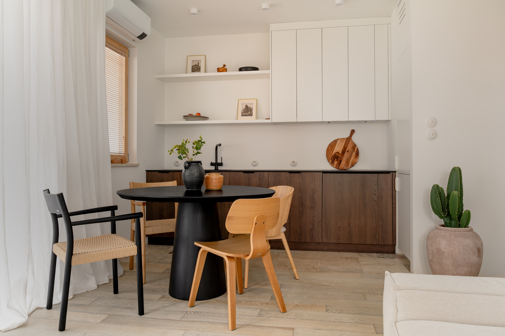 Stół dębowy Gio czarny